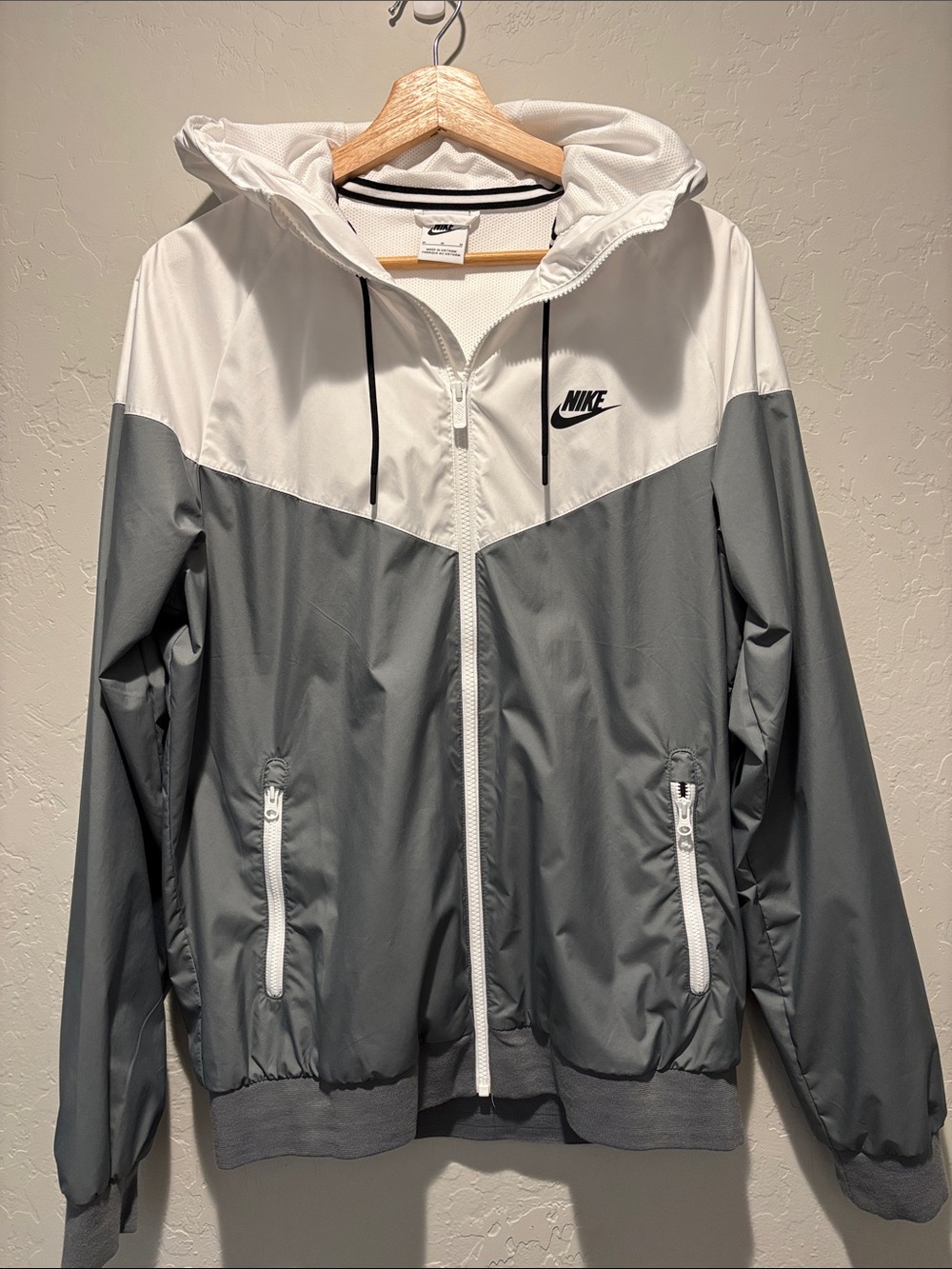 Nike Colorblock Hooded Windbreaker in White and Gray